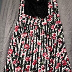 Hot Topic Black Floral Dress